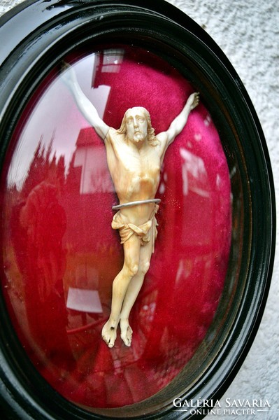 IGAZOLÁSSAL! 57. Antik, 170 éves CSONT Jézus Krisztus 14cm, kereszt, korpusz, falra akasztható keret