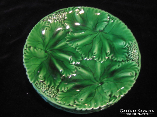 Saarreguimines  majolika tányérok , 4 db  , használva nem volt  18,8 cm