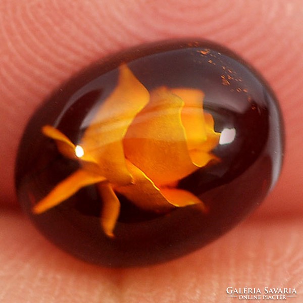 Genuine 100% Natural Engraved Baltic Amber Gemstone 0.85ct - st. Cleanliness