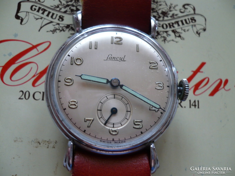 Lancyl is a very rare and beautiful Swiss watch from the 1940s