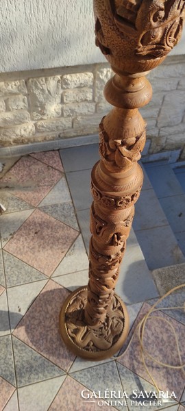 Carved standing lamp made of wood, special oriental dragons, rich genius luxury product Asian style.