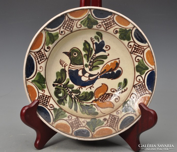 Corondi is a very old bird peasant plate.