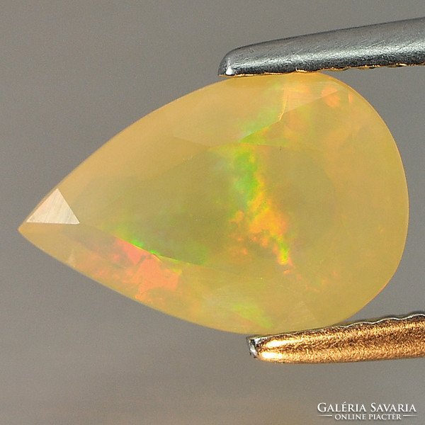 Real, 100% natural multi-color Sudanese precious opal gemstone 2.01ct (vvs)! Cleanliness