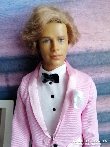Barbie boy boy mattel inc. Tm 2001 elton john