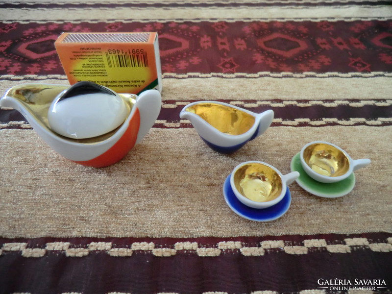 Különleges mini és ritka! Porcelán régi miniatűr baba játék kávéskészlet kislányoknak