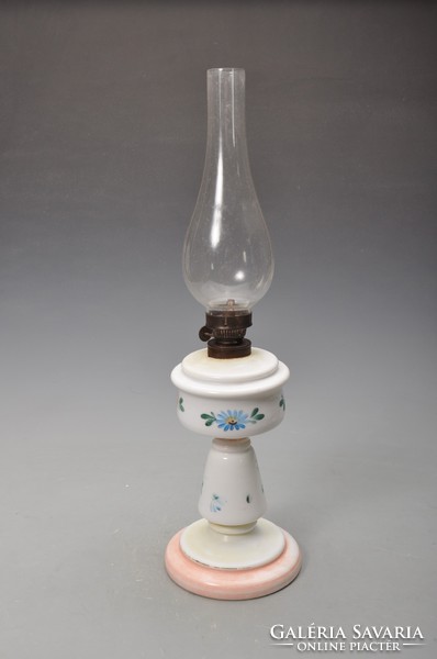 Antik tejüveg, szakított huta üveg, festett petróleum lámpa, Müködik.