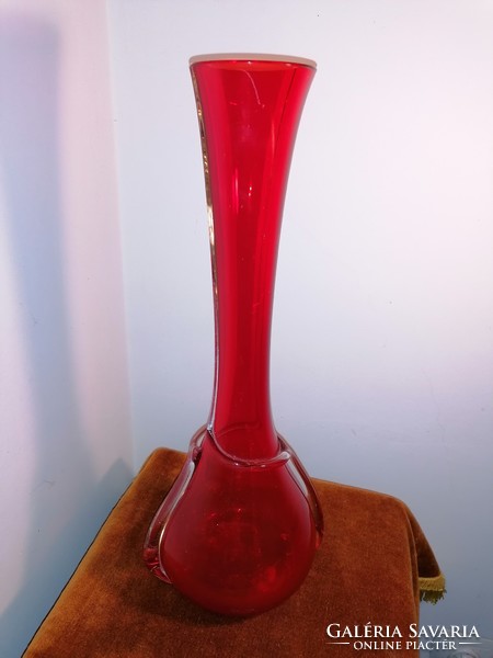 Öntött üveg  váza