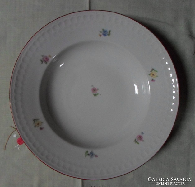 Zsolnay porcelán, virágos (mély) tányérok