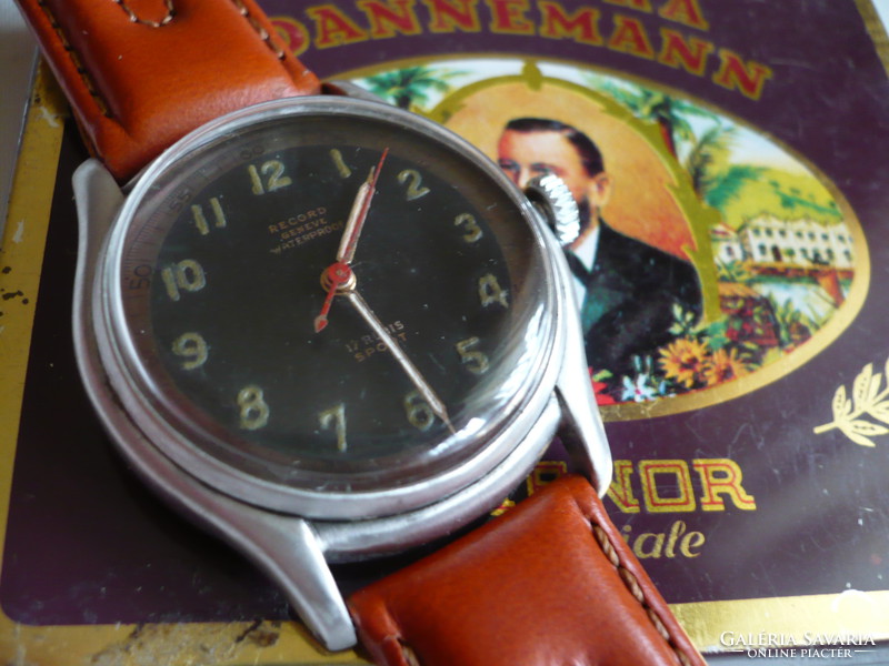 Record egy nagyon ritka és gyönyörű svájci óra az 1950-es évekből