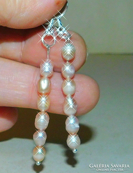 Ecru shiny cultured real pearl earrings 5.5 Cm!