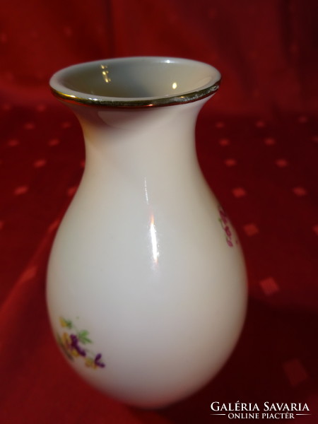 Hollóházi porcelán, arany szegélyes kis váza, magassága 11 cm. Vanneki!