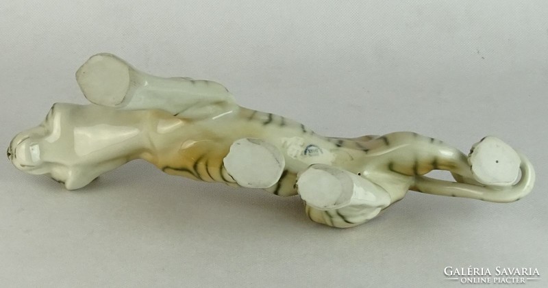 0L579 Régi jelzett Royal Dux porcelán tigris 35 cm
