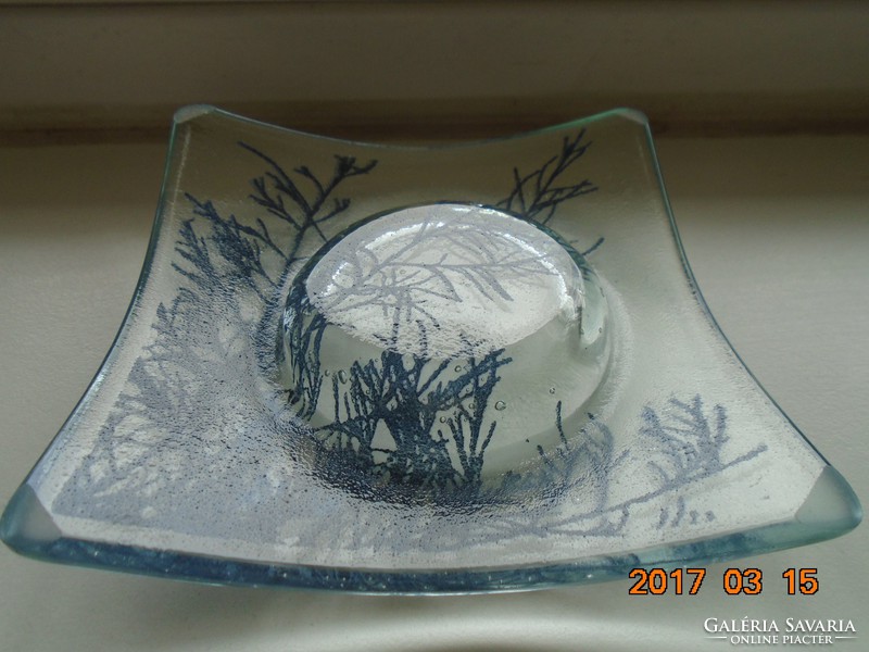 Modern "Kövület növénnyel" vastag opál üveg mécsestartó