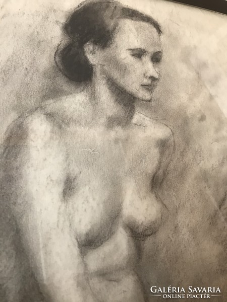 Attila Sassy: female nude!