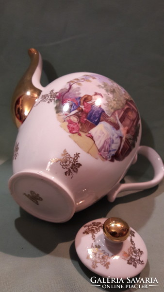 Barokk jelenetes porcelán kávés kanna