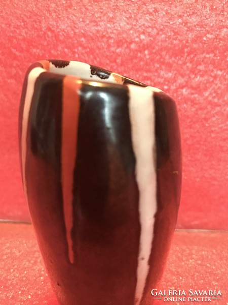 Gádor's striped vase!