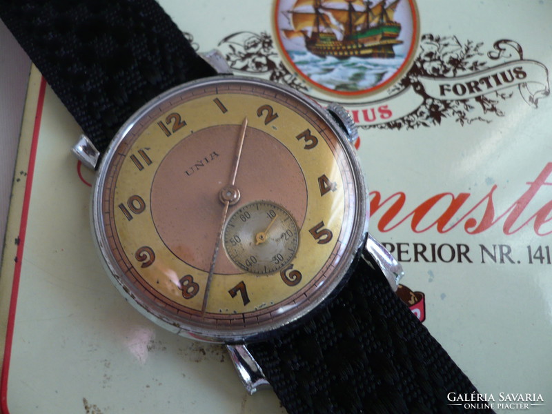 Unia egy nagyon ritka és szép svájci óra a II. világháború idejéből