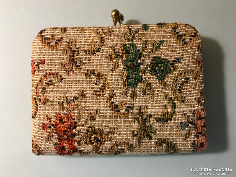 Tapestry wallet