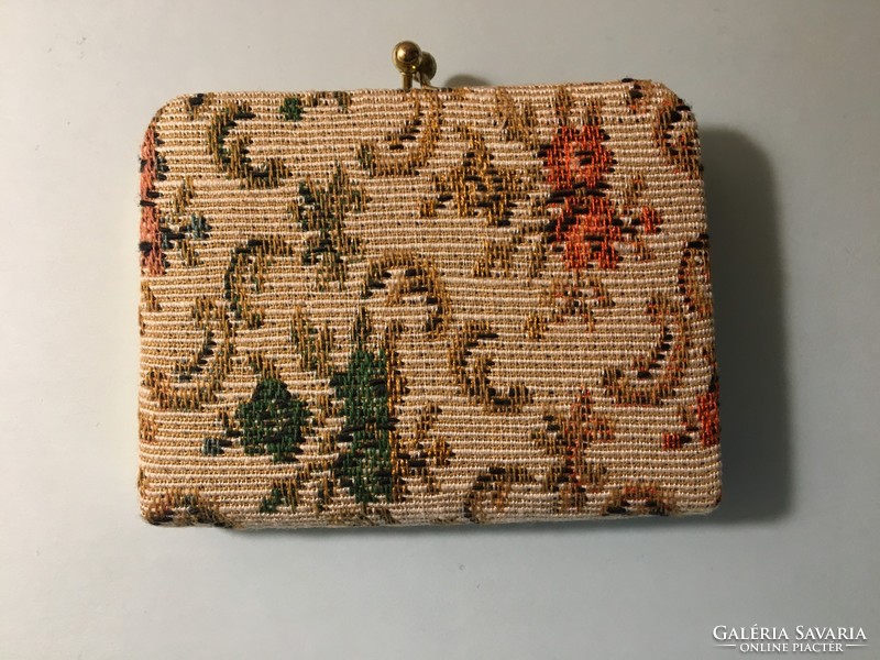 Tapestry wallet