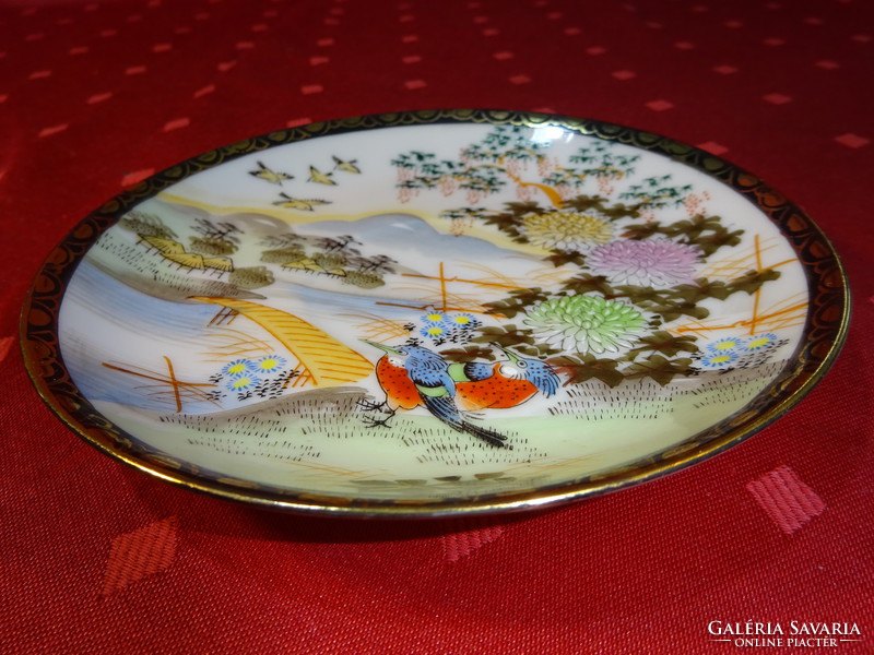 Japanese teacup coaster, red bird, diameter 13.7 cm. He has!