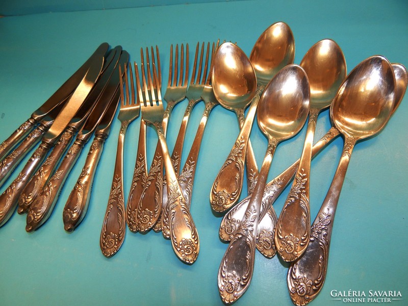 Silver-plated cutlery set in beautiful condition from the xx. No. From his second half