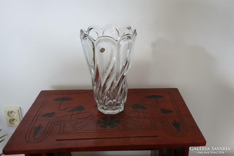 Nem mindennapi,fantasztikus dizájn,ritkaság számba menő cseh Bohemia kristály váza