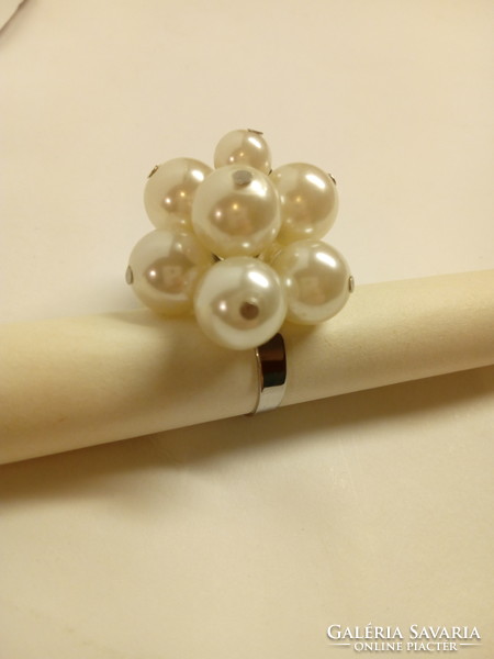 Pearl Ring (580)