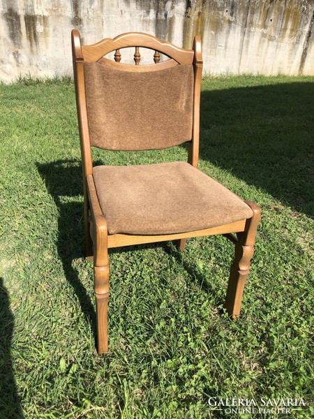 Kárpitozott tölgyfa szék