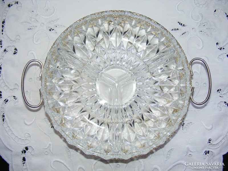 Split glass bowl with metal placemat, serving dessert glass