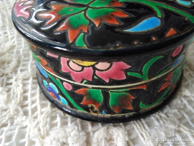 Vintage francia Longwy fajansz ékszeres doboz kézzel festett virágmotívumokkal