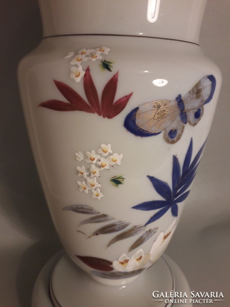 Antik réz vagy bronz peremes zománc festett üveg váza