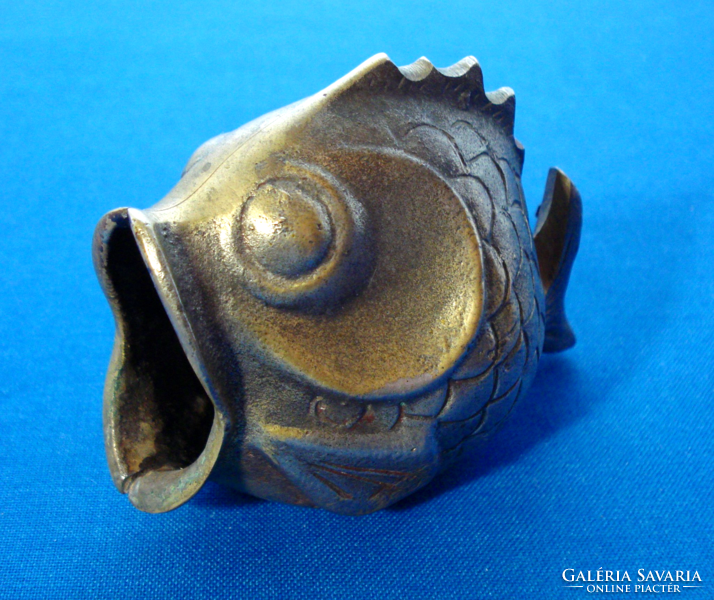 Régi, nagy szájú bronz hal, tároló edényke (Cca 1950)