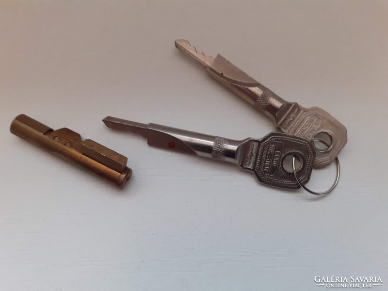 Old marked safety lock insert 2 pcs. With key / anti-burglary