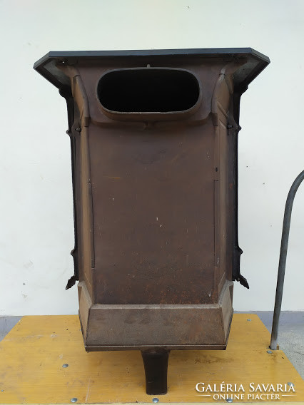 Antique cast iron black iron stove fireplace 3847