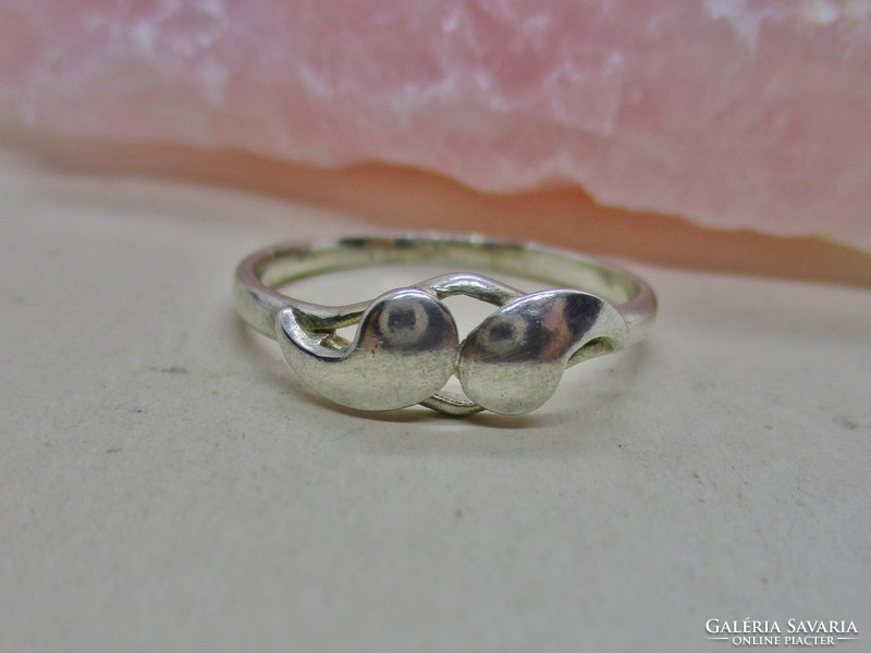 Csodálatos kis  ezüst gyűrű