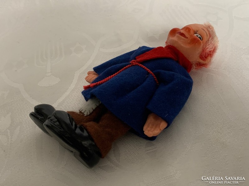 Retro hitchhiker rubber figure 16 cm., Trakifárú