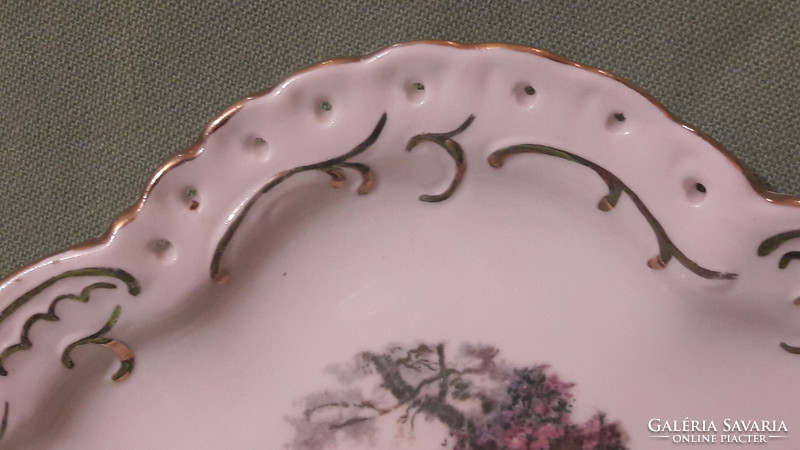 Spectacular porcelain bowl, small plate