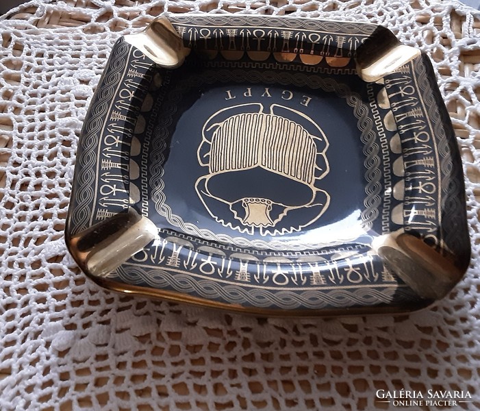 Original Egyptian porcelain, richly gilded ashtray 15.5 x 15, 2 cm, scratch and abrasion free