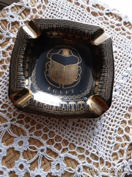Original Egyptian porcelain, richly gilded ashtray 15.5 x 15, 2 cm, scratch and abrasion free