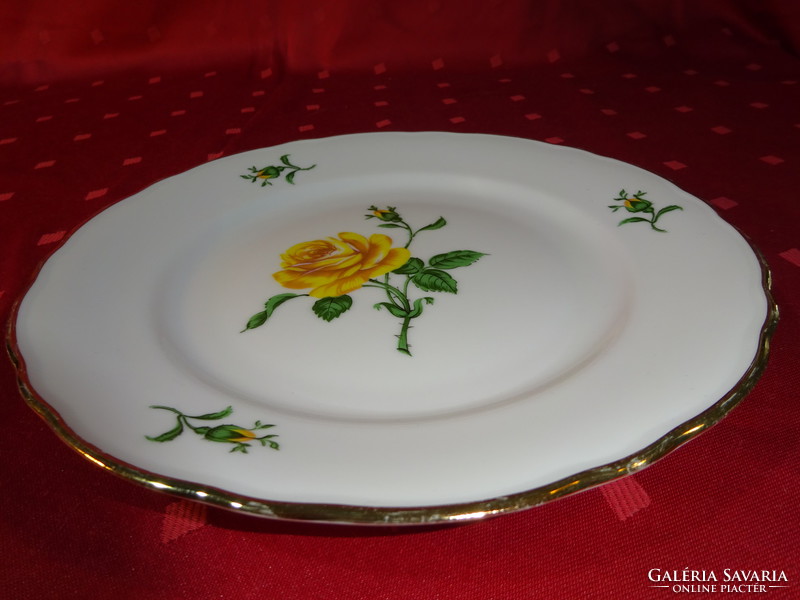 Bavaria német porcelán, antik süteményes tányér, sárga rózsával, átmérője 19,5 cm. Vanneki!