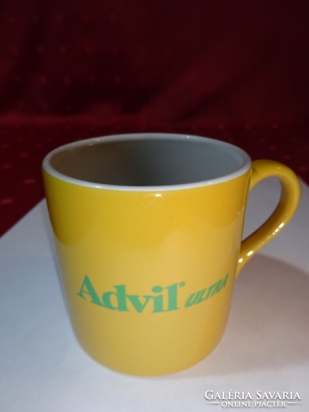 Advil ultra inscription, mustard yellow small glass, diameter 6.5 cm. He has!
