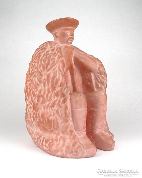 1D202 Somogyi Árpád : Ülő juhász terrakotta szobor 21 cm