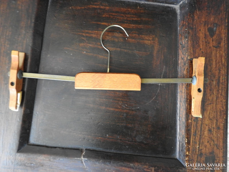 Vintage folding - portable coat hanger he - ra