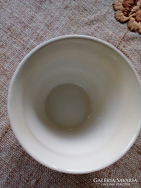 English porcelain sugar bowl with a Renaissance castle pattern with swans
