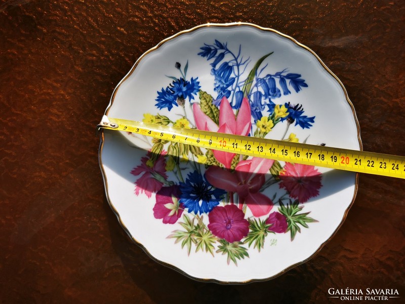 Royal albert floral decorative bowl