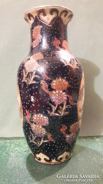 Eastern vase 1.