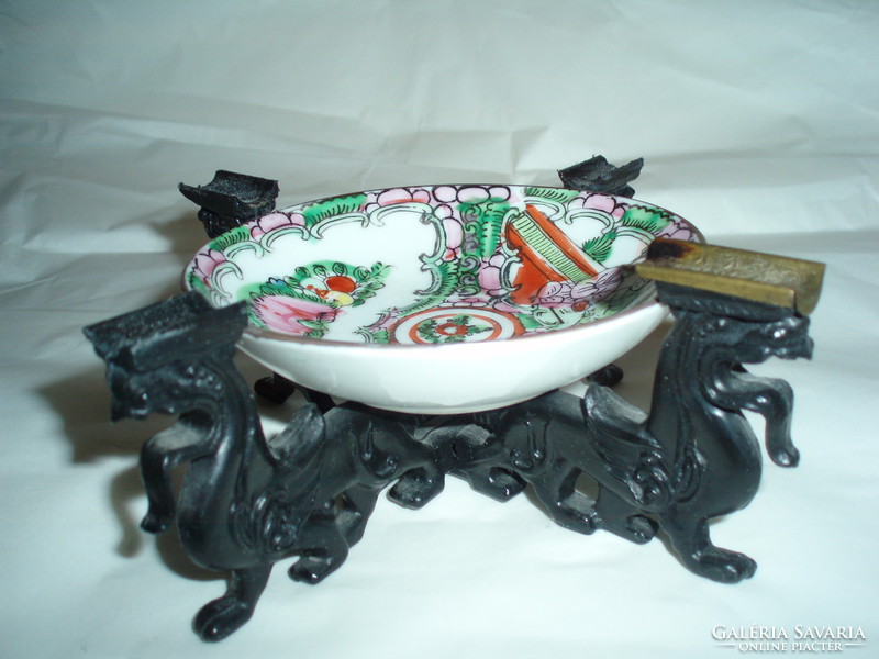 Vintage Chinese ashtray