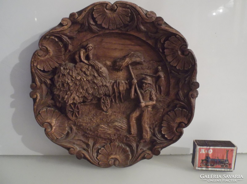 Plate - wood - 3 d - old - hand carved - detailed - Austrian - 23 x 2.5 cm - flawless