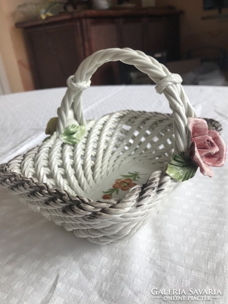 Romantikus gyümölcs tartó : Virágos porcelán kosár