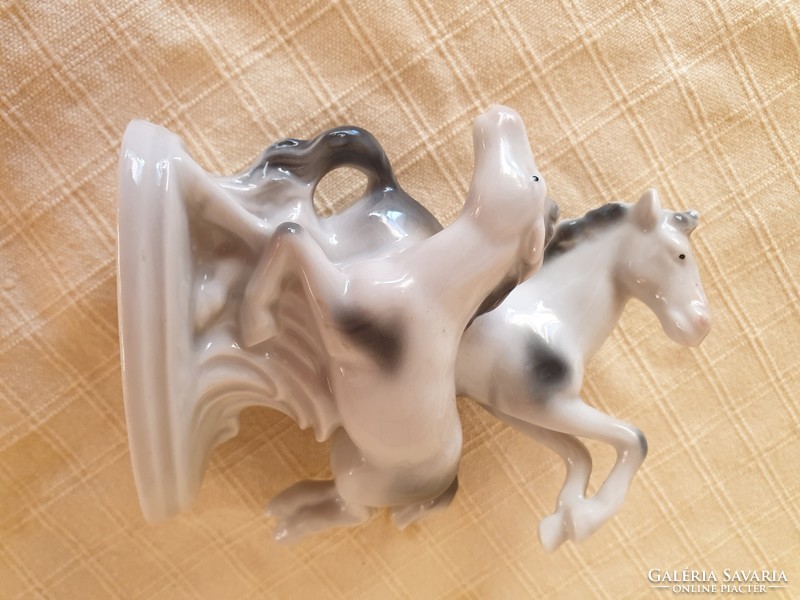 Porcelain horse statue, climbing porcelain horses. 0D381 marked bock-wallendorf